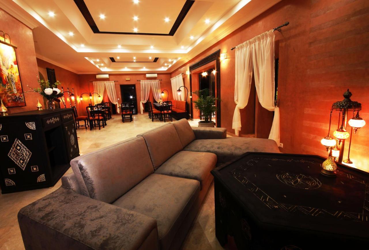Le Petit Chateau Des Anges Ouled Bouzid Exterior photo