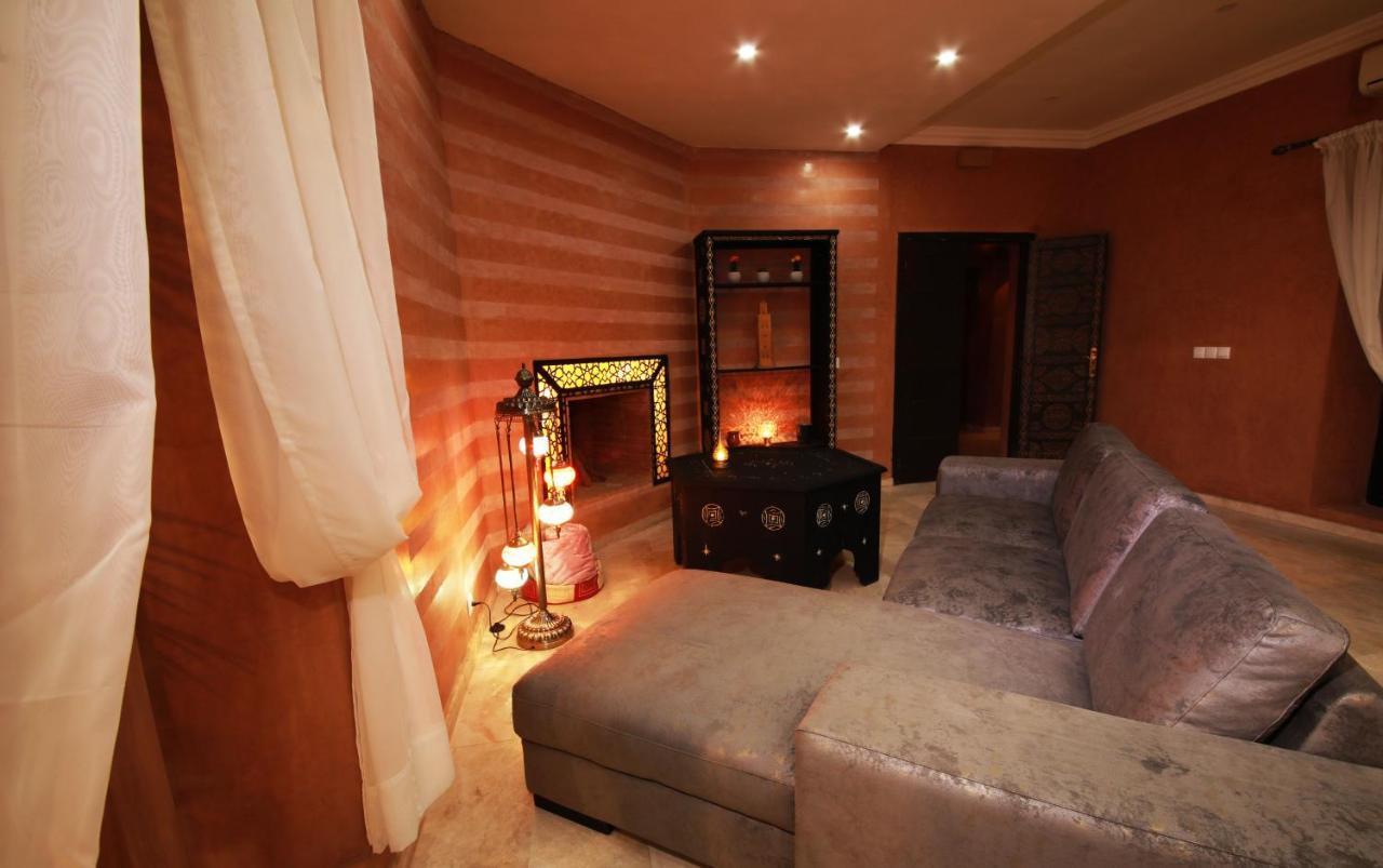 Le Petit Chateau Des Anges Ouled Bouzid Exterior photo